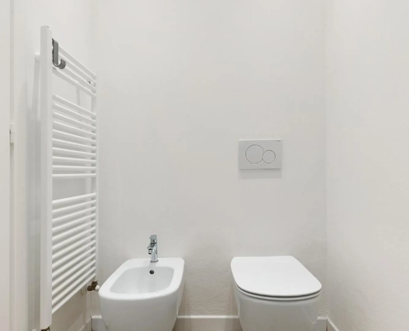 Caldarese Apartment With Balcony By Wonderful Italy ボローニャ
